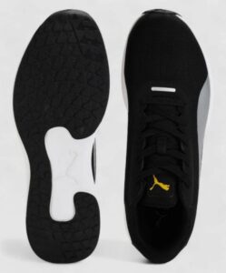 Puma Fierce Runner का breathable mesh upper fabric