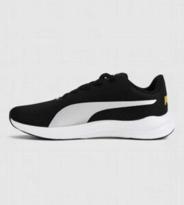  Casual ड्रेसिंग के साथ पहने गए Puma Fierce Runner