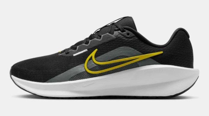 Top view of Nike Downshifter 13 showcasing breathable mesh upper and lace-up closure