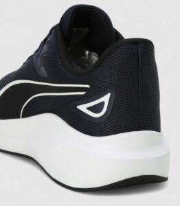 Flexibility and bend test of Puma Skyrocket Lite shoes